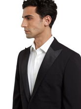 Slim Fit Tuxedo Suit